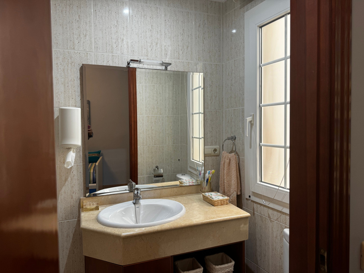 3 Bed Apartment for sale in Málaga Costa Del Sol, Málaga, Spain