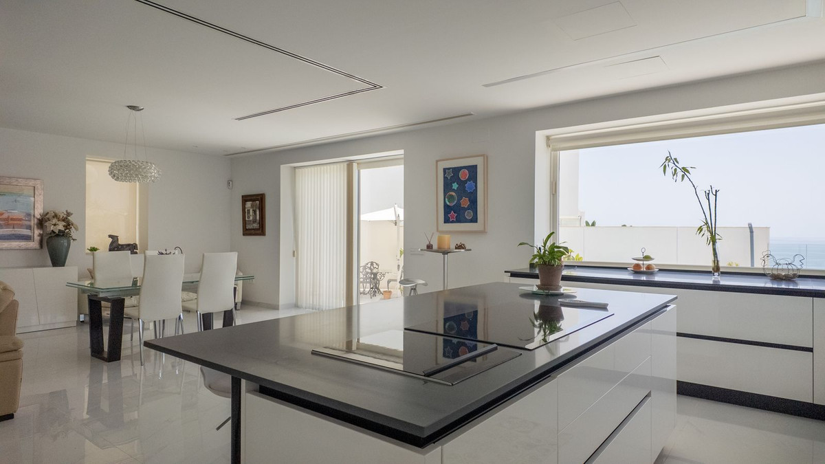4 Bed Townhouse for sale in Pedregalejo Málaga Ciudad, Málaga, Spain