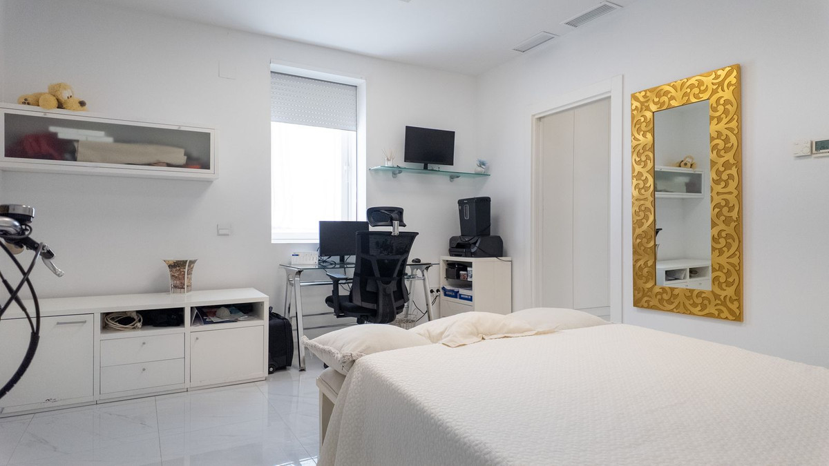 4 Bed Townhouse for sale in Pedregalejo Málaga Ciudad, Málaga, Spain