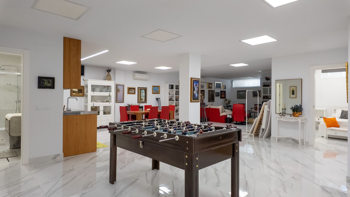 4 Bed Townhouse for sale in Pedregalejo Málaga Ciudad, Málaga, Spain