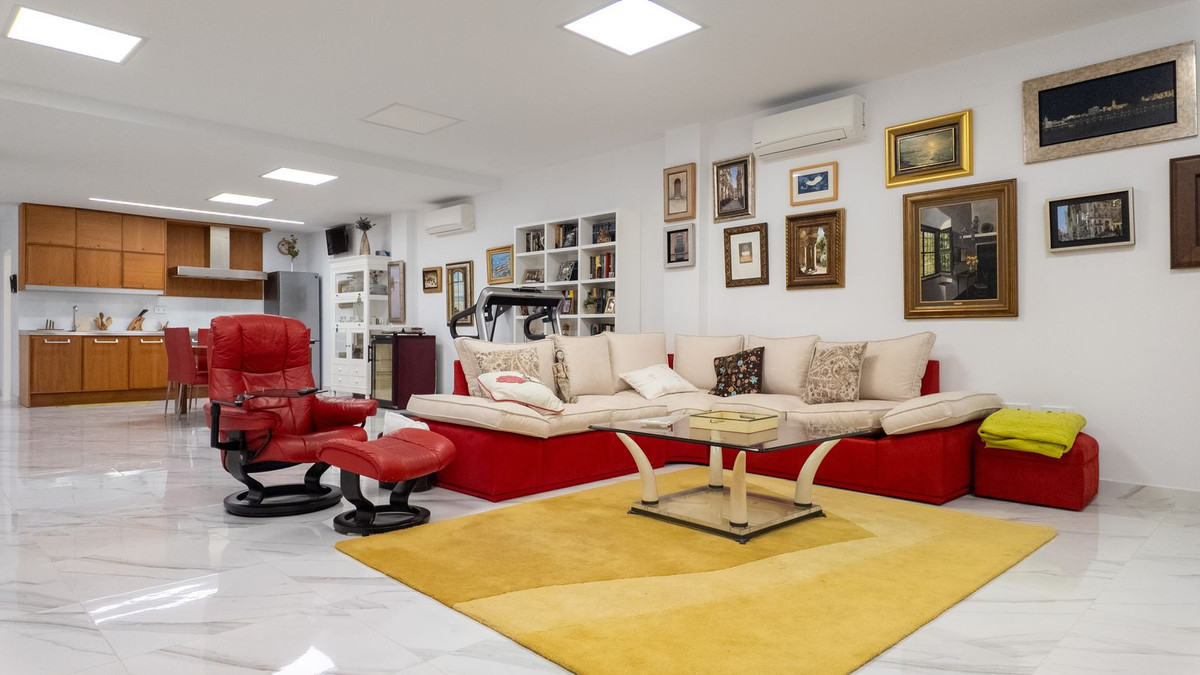 4 Bed Townhouse for sale in Pedregalejo Málaga Ciudad, Málaga, Spain