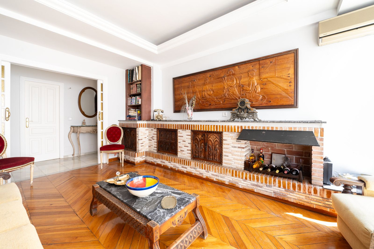 3 Bed Apartment for sale in Marbella Costa Del Sol, Málaga, Spain