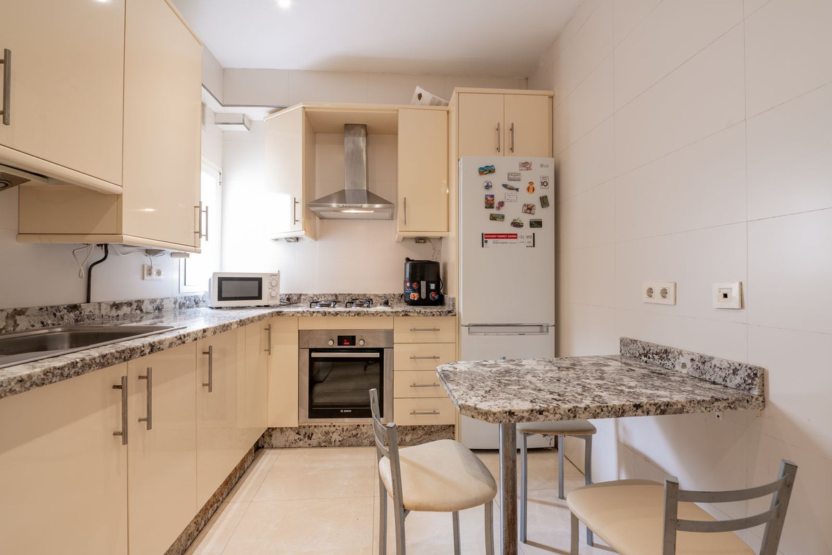 3 Bed Apartment for sale in Marbella Costa Del Sol, Málaga, Spain