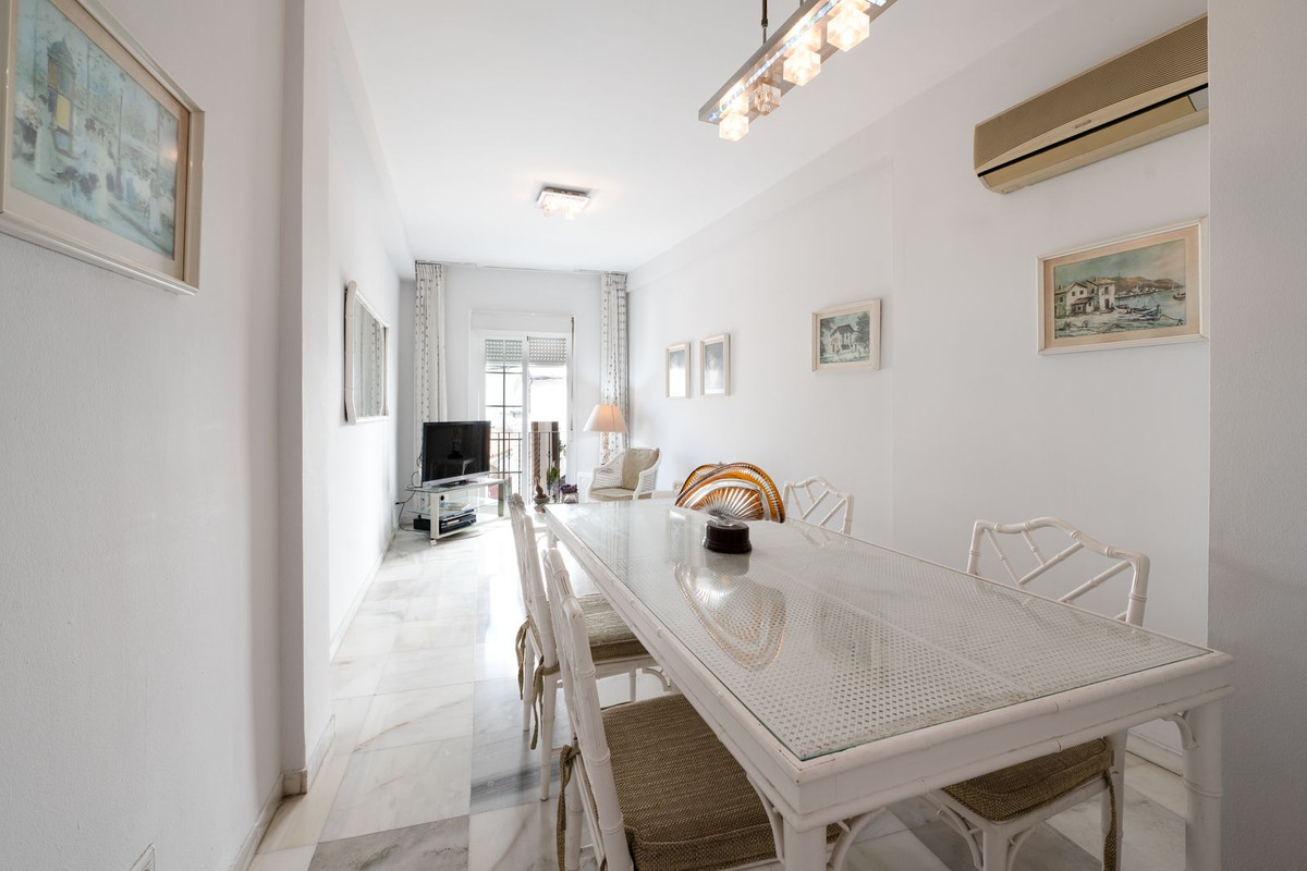 3 Bed Apartment for sale in Marbella Costa Del Sol, Málaga, Spain