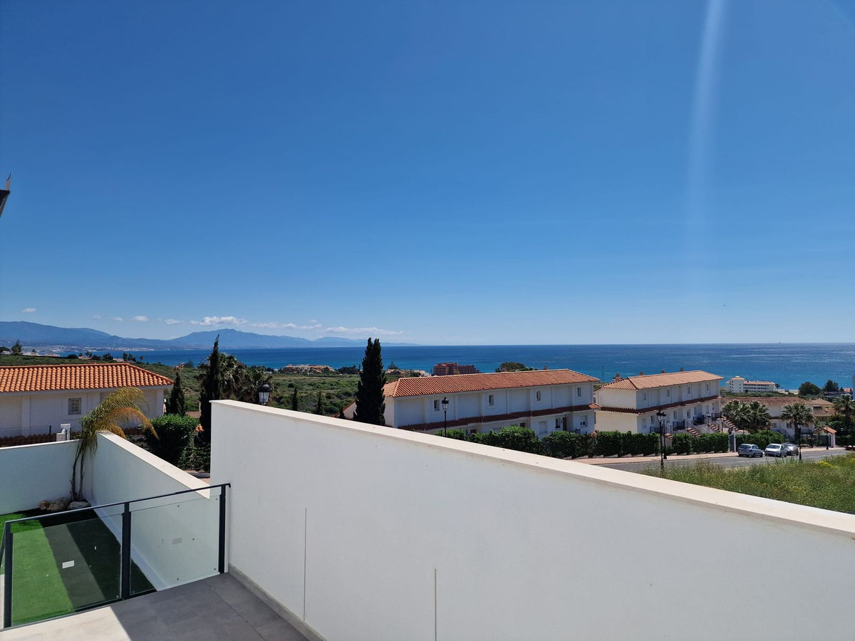 Se vende Villa - Chalet de 3 dormitorios en Costa Del Sol, Málaga, España