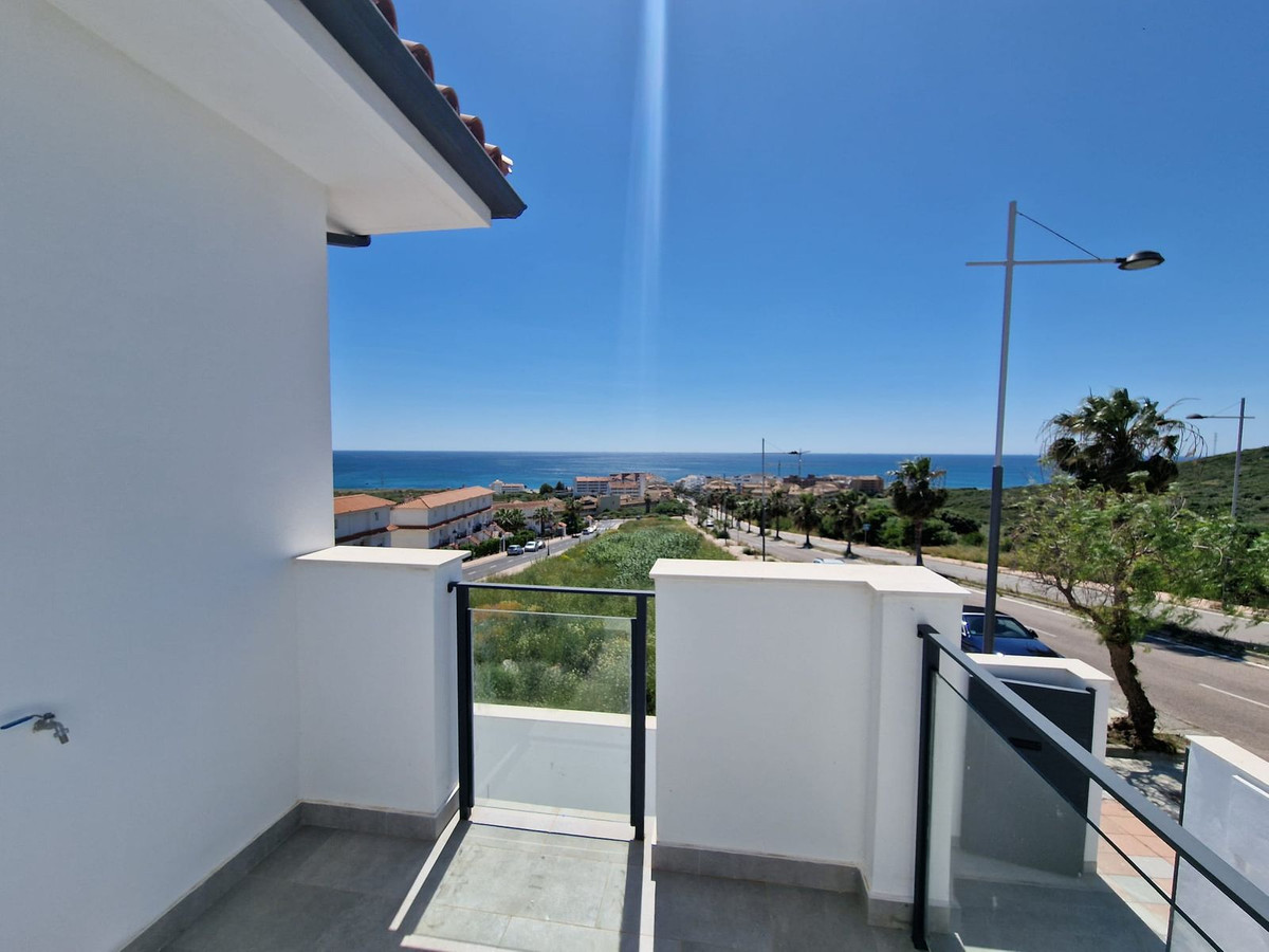 Se vende Villa - Chalet de 3 dormitorios en Costa Del Sol, Málaga, España