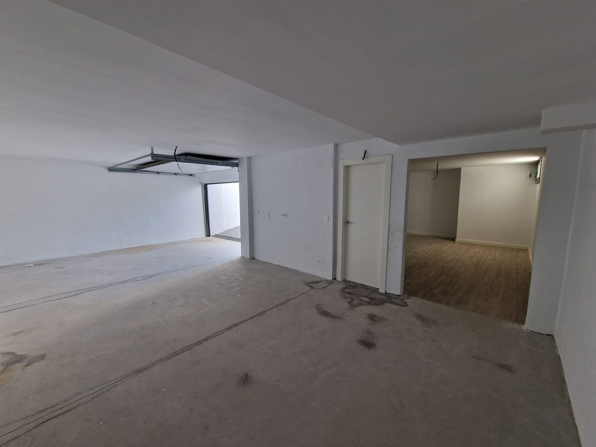 Se vende Villa - Chalet de 3 dormitorios en Costa Del Sol, Málaga, España