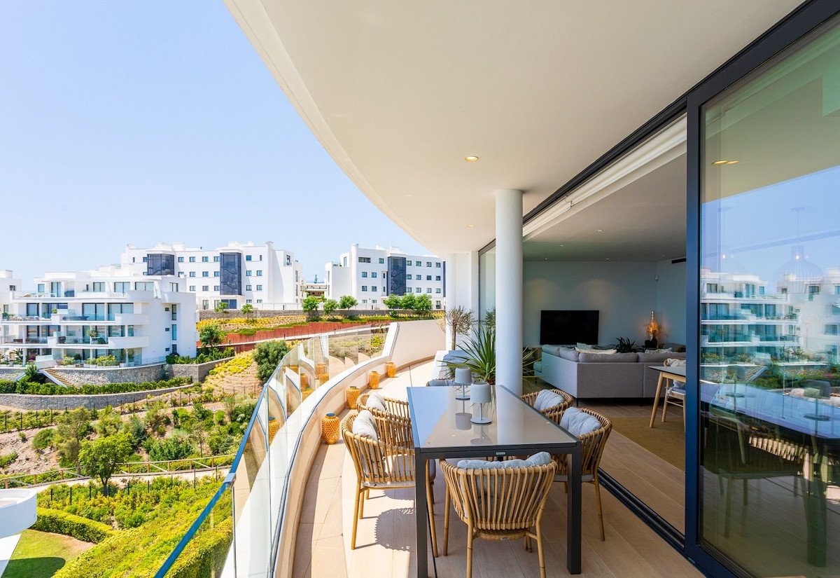 4 Bed Apartment for sale in Fuengirola Costa Del Sol, Málaga, Spain