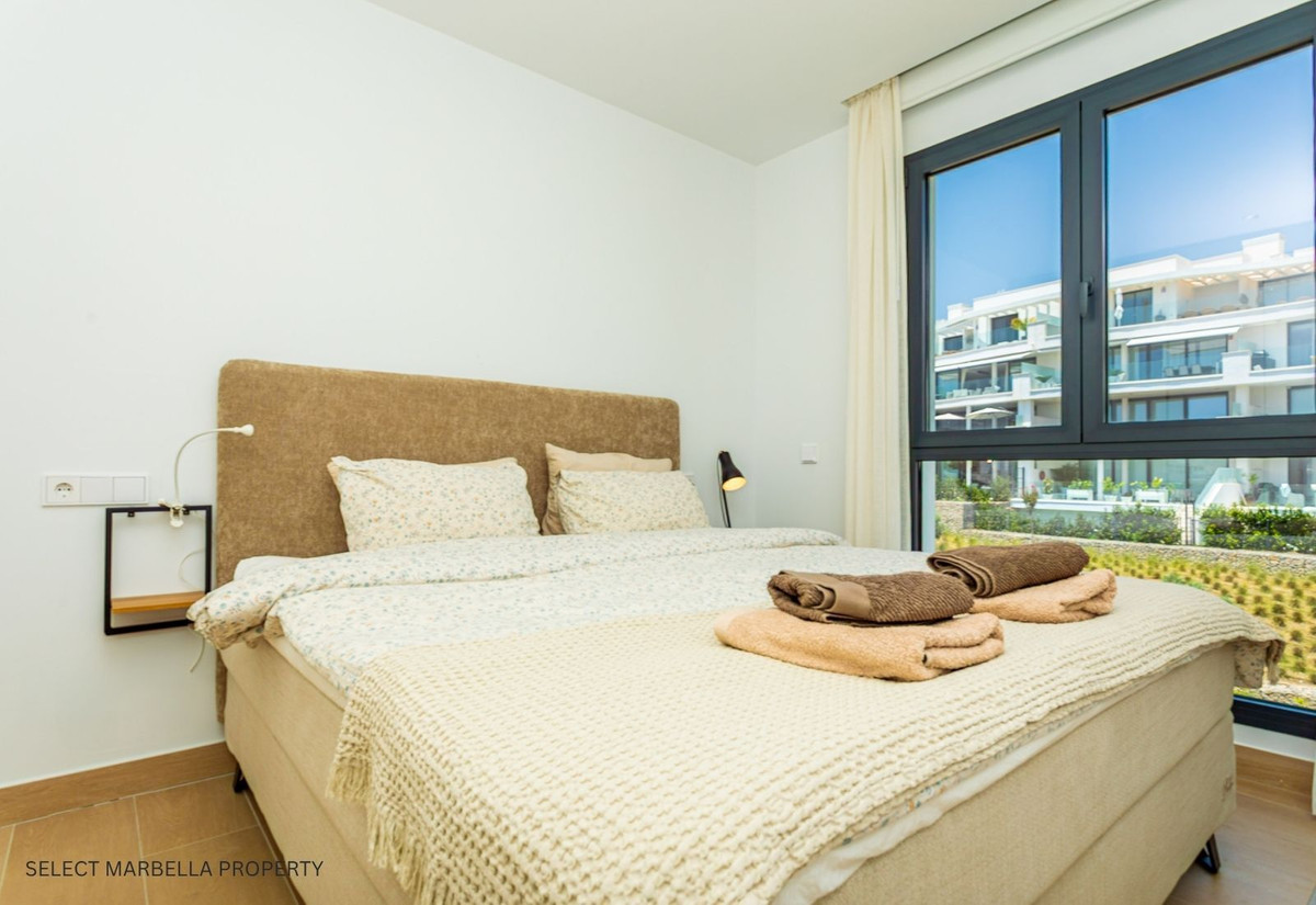 4 Bed Apartment for sale in Fuengirola Costa Del Sol, Málaga, Spain