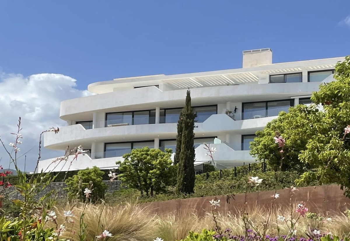 4 Bed Apartment for sale in Fuengirola Costa Del Sol, Málaga, Spain