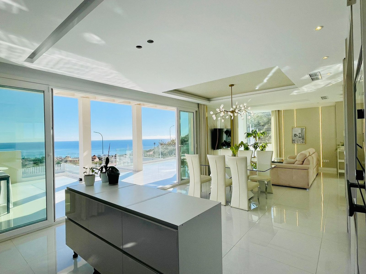 4 Bed Townhouse for sale in Benalmadena Costa Del Sol, Málaga, Spain