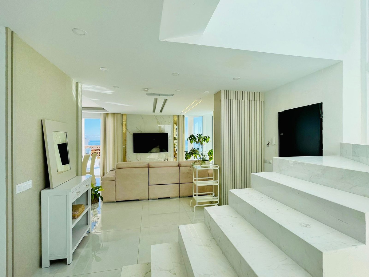 4 Bed Townhouse for sale in Benalmadena Costa Del Sol, Málaga, Spain