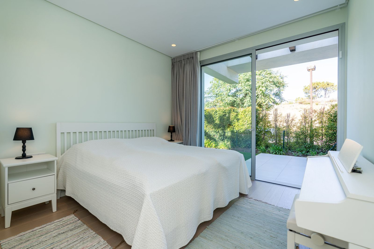 Se vende Apartamento Planta Media de 3 dormitorios en Costa Del Sol, Málaga, España
