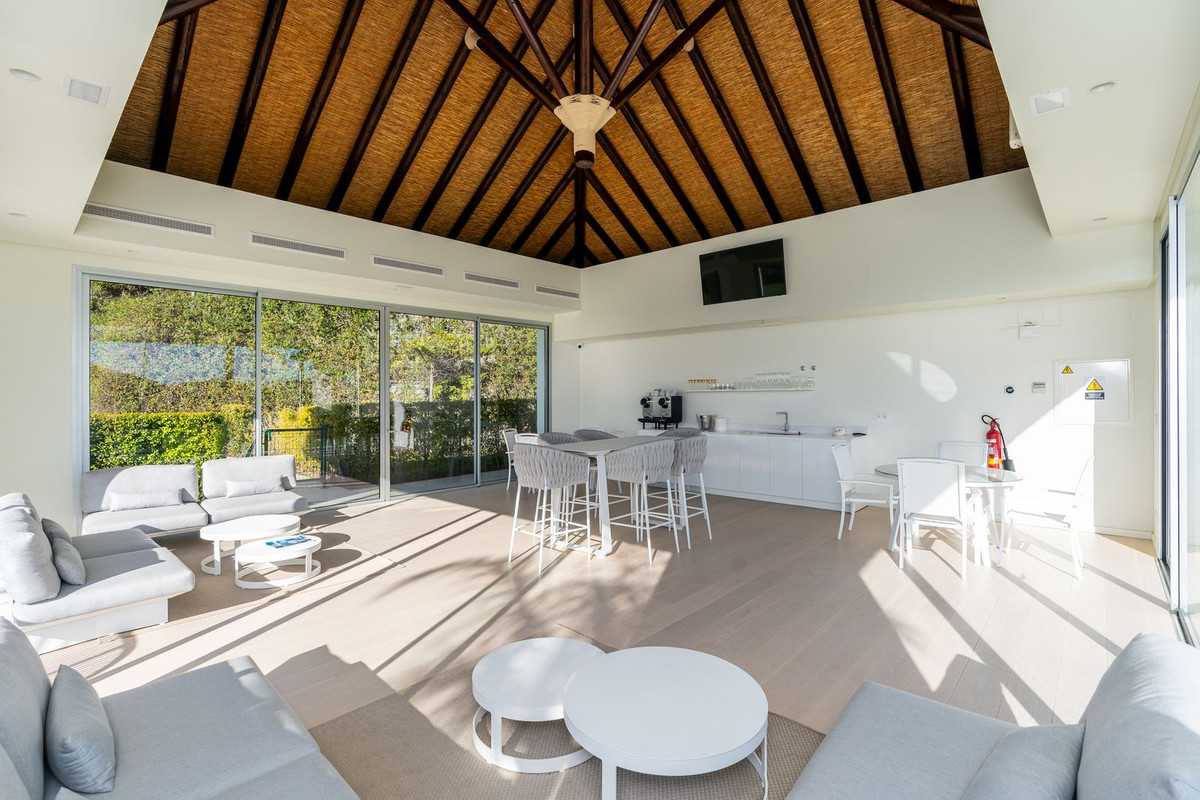 Se vende Apartamento Planta Media de 3 dormitorios en Costa Del Sol, Málaga, España