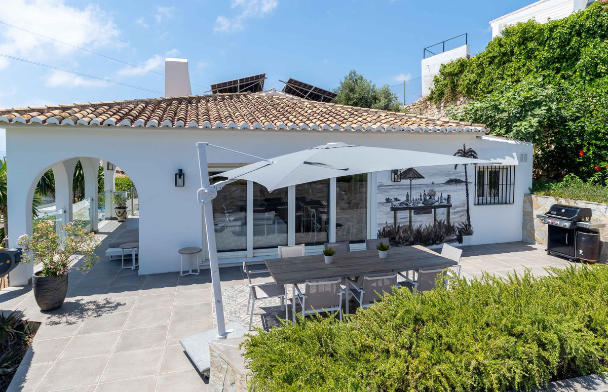 Se vende Villa - Chalet de 3 dormitorios en Costa Del Sol, Málaga, España