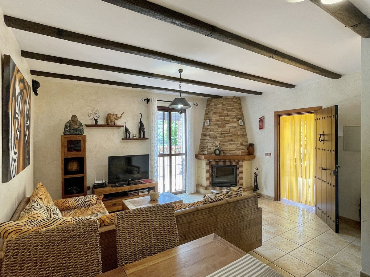Se vende Villa - Chalet de 3 dormitorios en Costa Del Sol East, Málaga, España
