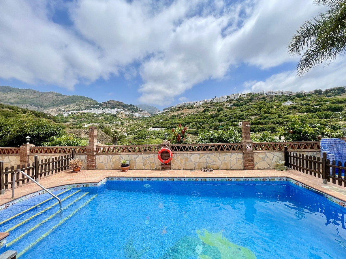 Se vende Villa - Chalet de 3 dormitorios en Costa Del Sol East, Málaga, España