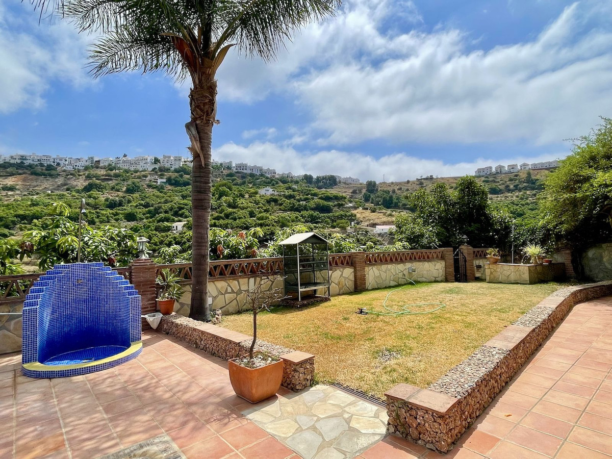 Se vende Villa - Chalet de 3 dormitorios en Costa Del Sol East, Málaga, España