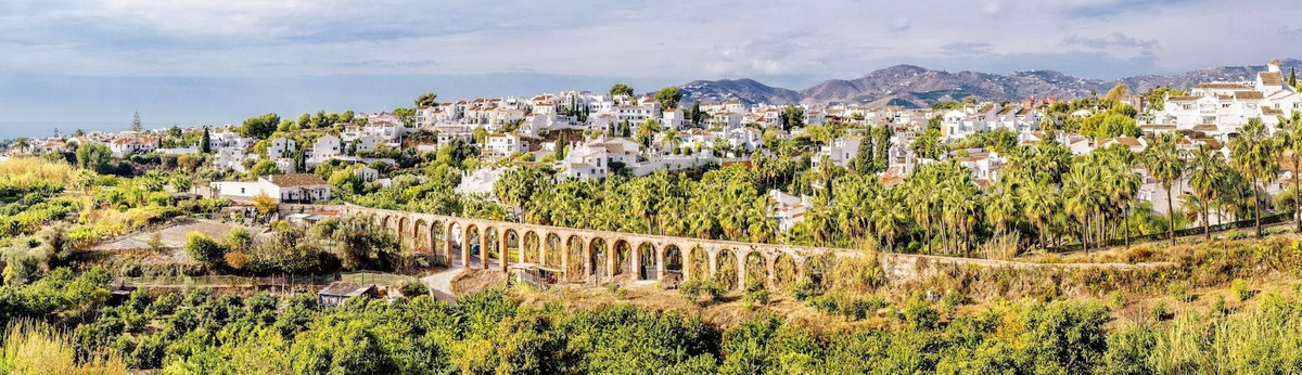 Se vende Villa - Chalet de 3 dormitorios en Costa Del Sol East, Málaga, España