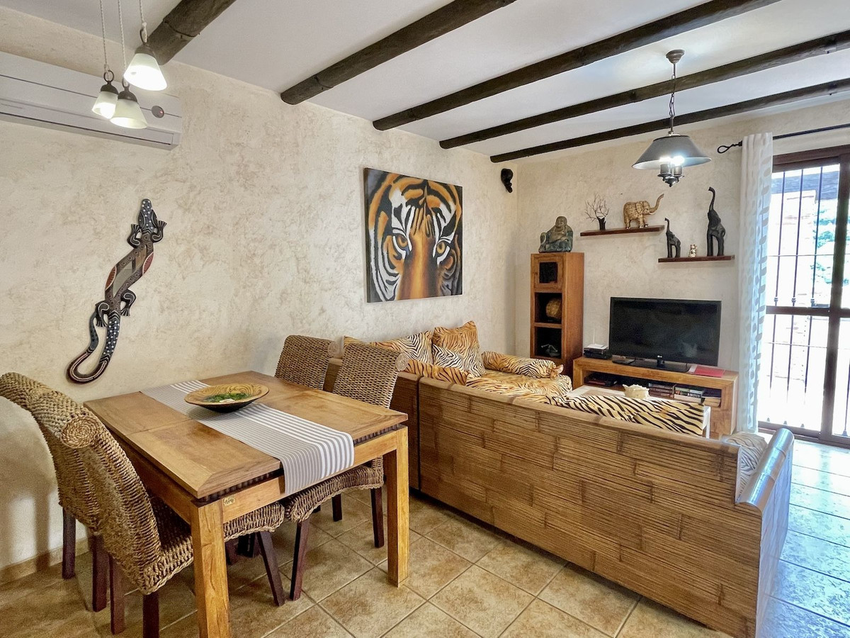 Se vende Villa - Chalet de 3 dormitorios en Costa Del Sol East, Málaga, España
