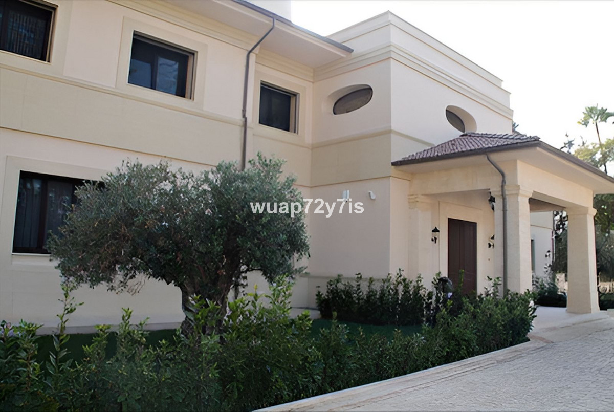 Se vende Villa - Chalet de 6 dormitorios en Costa Del Sol, Málaga, España