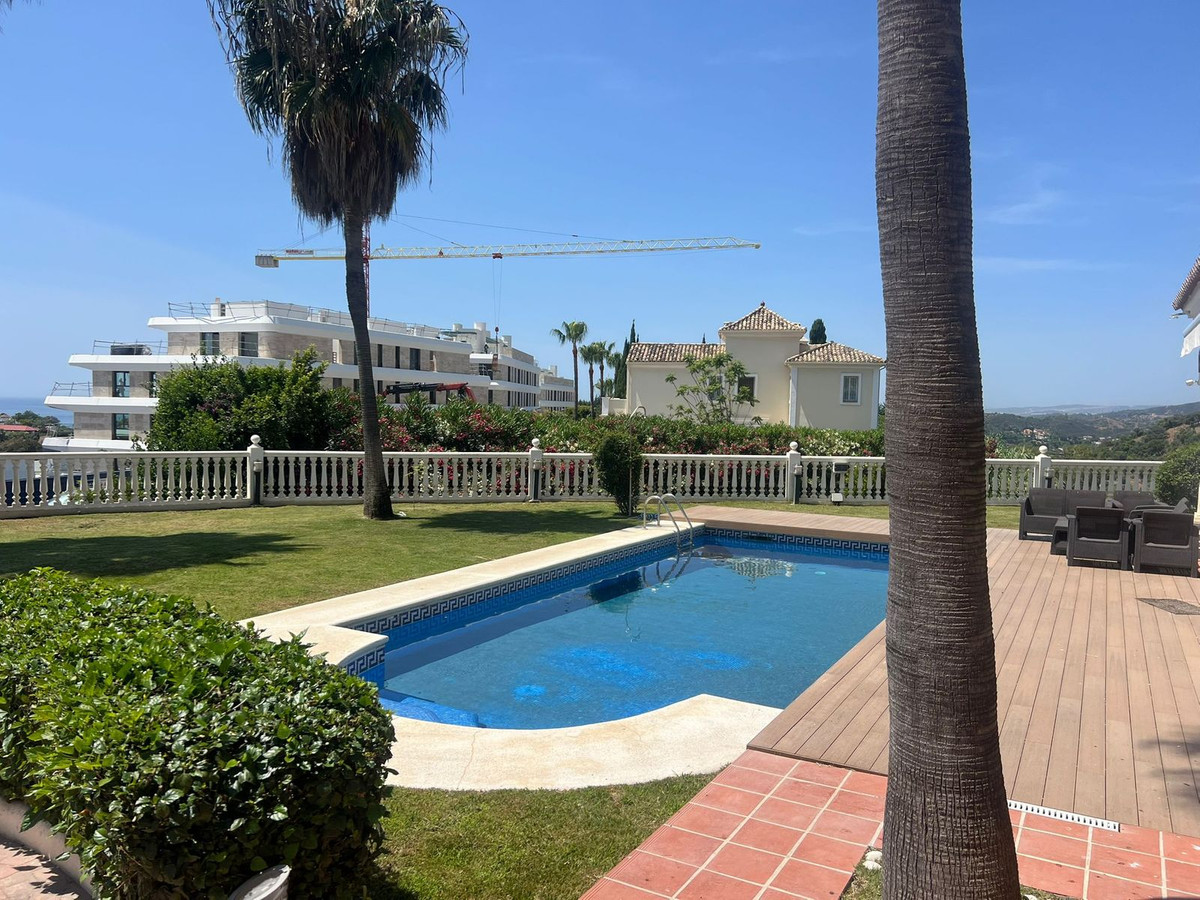 Se vende Villa - Chalet de 5 dormitorios en Costa Del Sol, Málaga, España