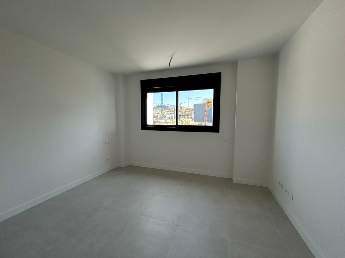 3 Bed Apartment for sale in Selwo Costa Del Sol, Málaga, Spain