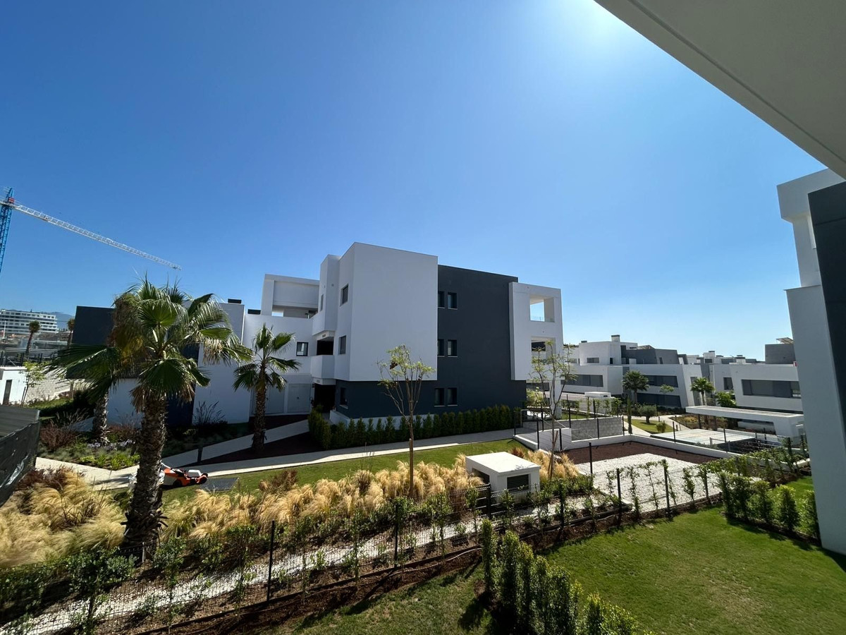 3 Bed Apartment for sale in Selwo Costa Del Sol, Málaga, Spain