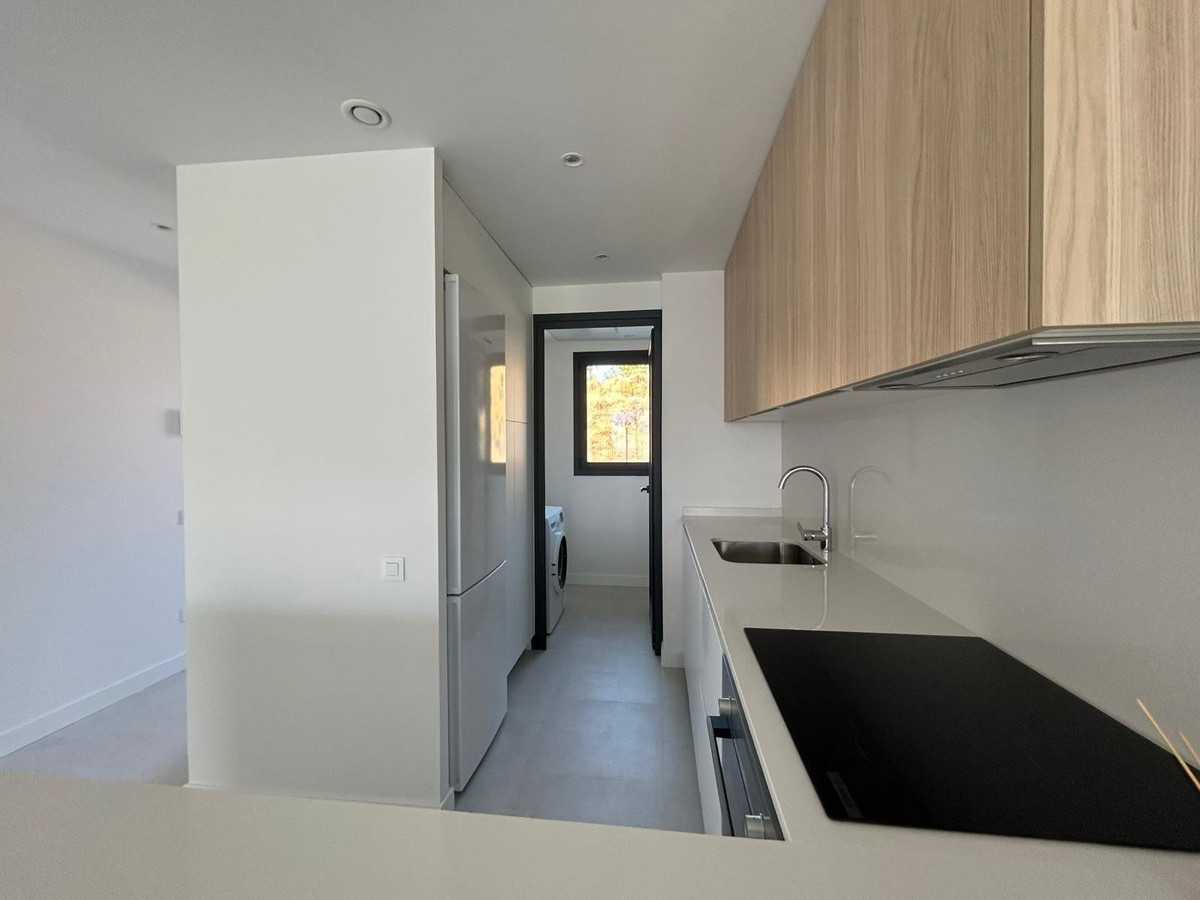 3 Bed Apartment for sale in Selwo Costa Del Sol, Málaga, Spain