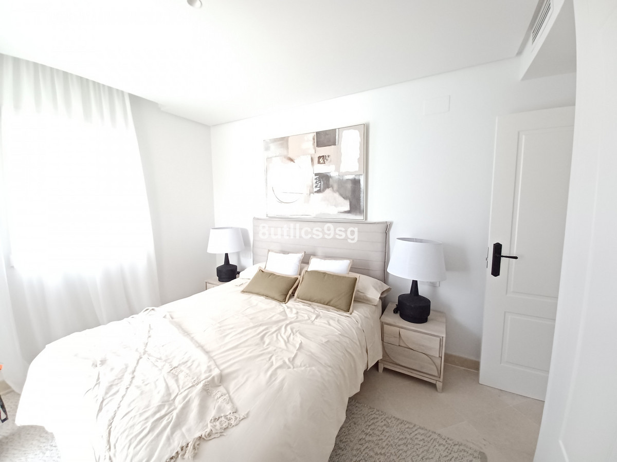 2 Bed Apartment for sale in Aloha Costa Del Sol, Málaga, Spain