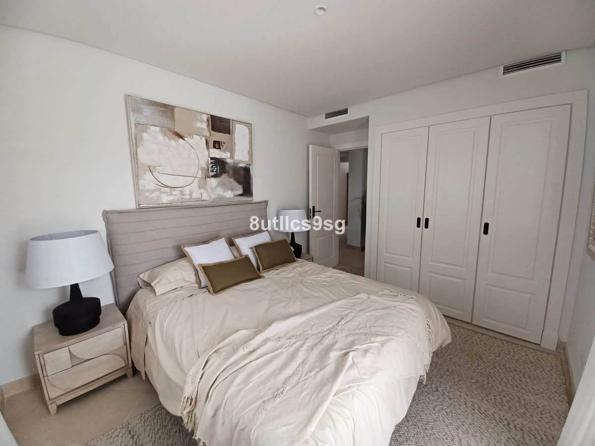 2 Bed Apartment for sale in Aloha Costa Del Sol, Málaga, Spain