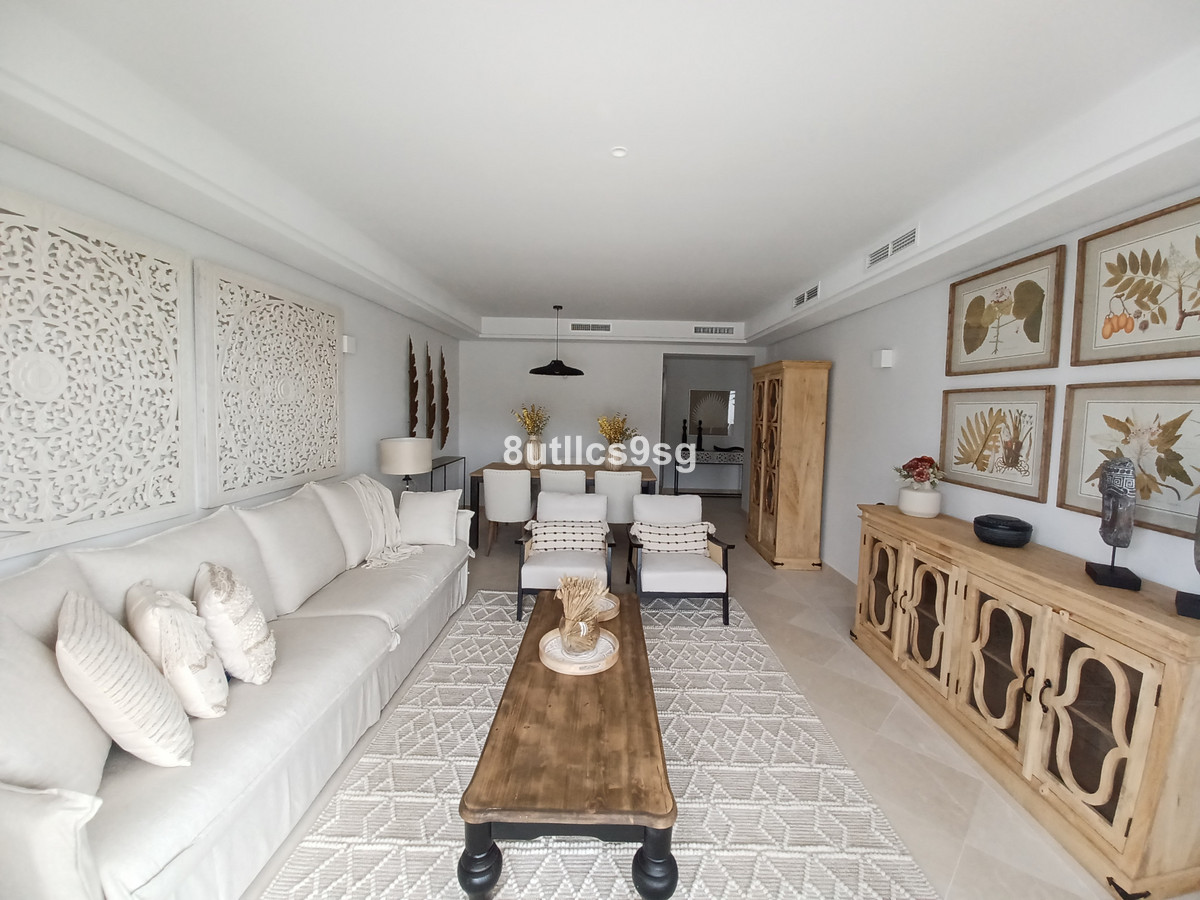 2 Bed Apartment for sale in Aloha Costa Del Sol, Málaga, Spain