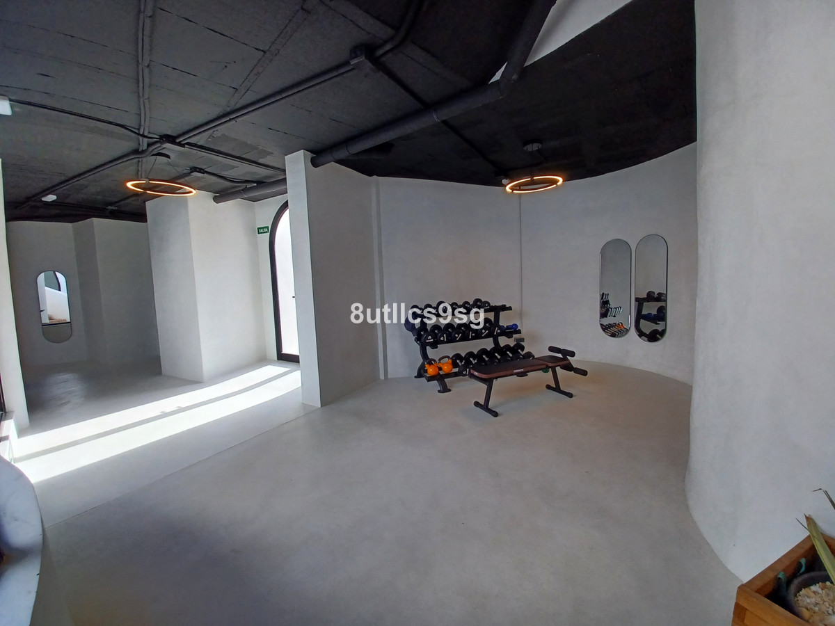 2 Bed Apartment for sale in Aloha Costa Del Sol, Málaga, Spain