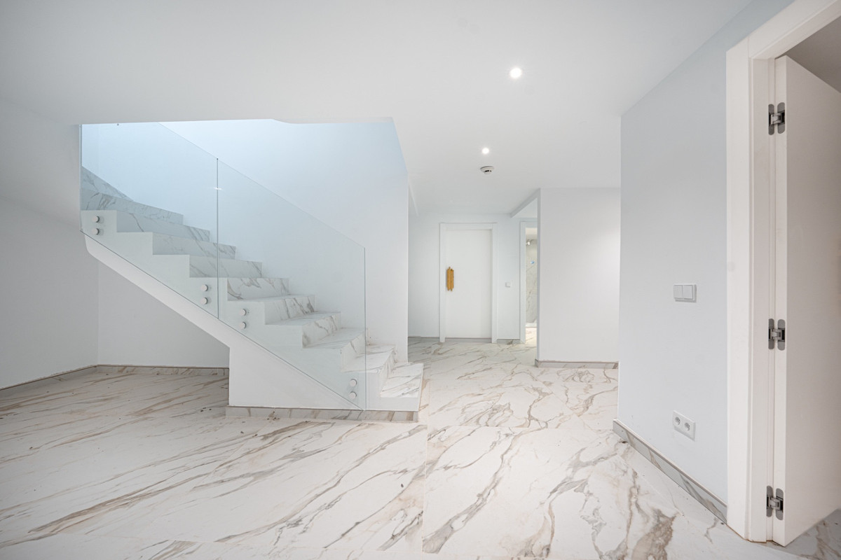 4 Bed Townhouse for sale in Marbella Costa Del Sol, Málaga, Spain