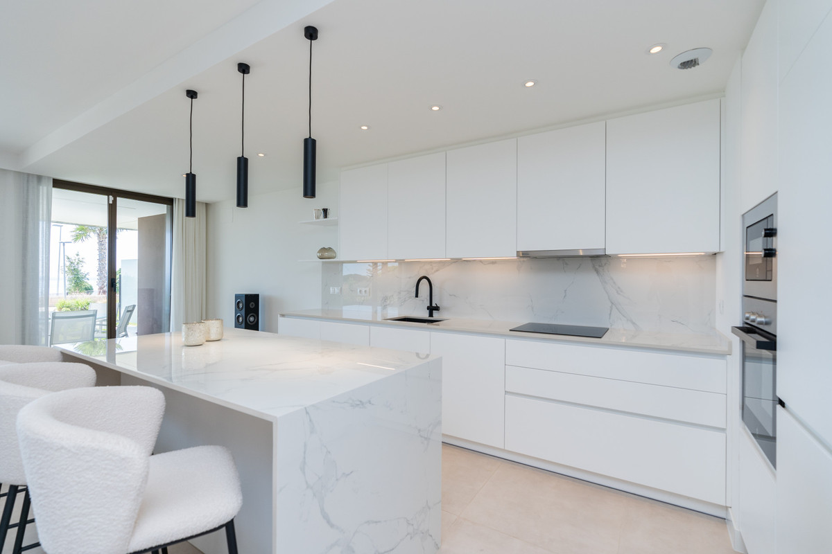 3 Bed Apartment for sale in Casares Costa Del Sol, Málaga, Spain