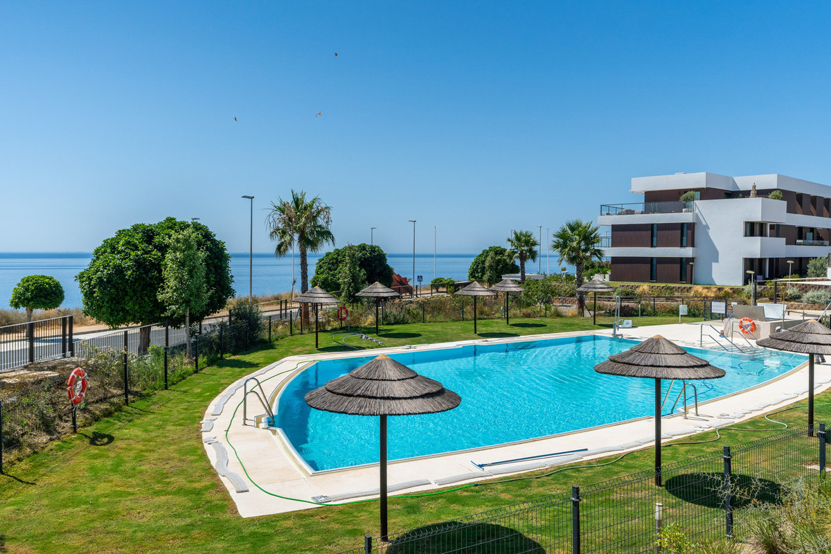 3 Bed Apartment for sale in Casares Costa Del Sol, Málaga, Spain
