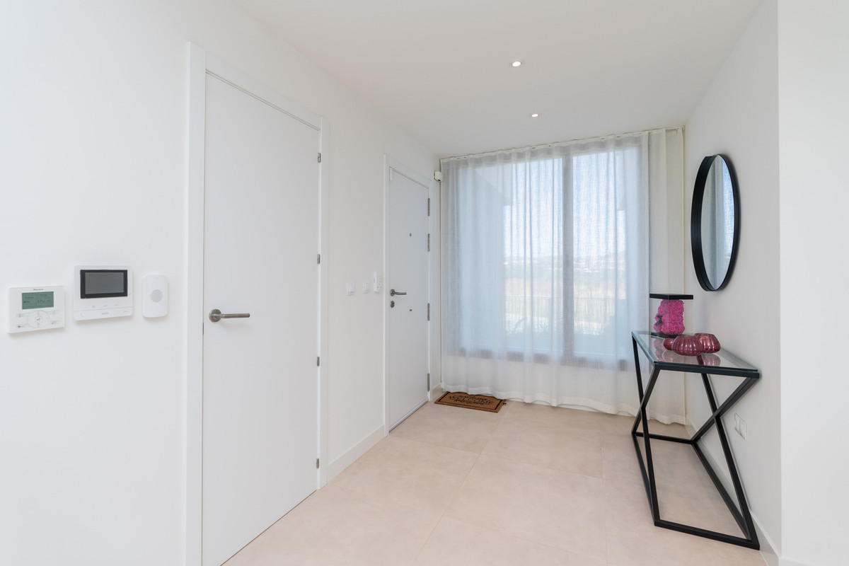3 Bed Apartment for sale in Casares Costa Del Sol, Málaga, Spain