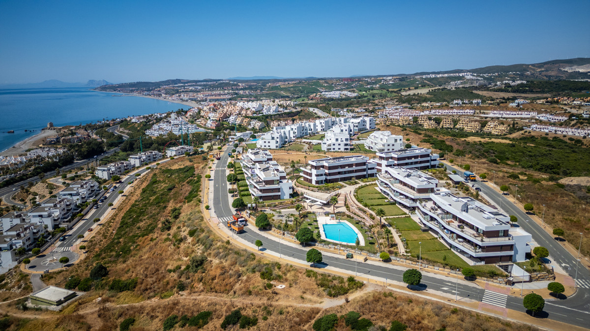 3 Bed Apartment for sale in Casares Costa Del Sol, Málaga, Spain