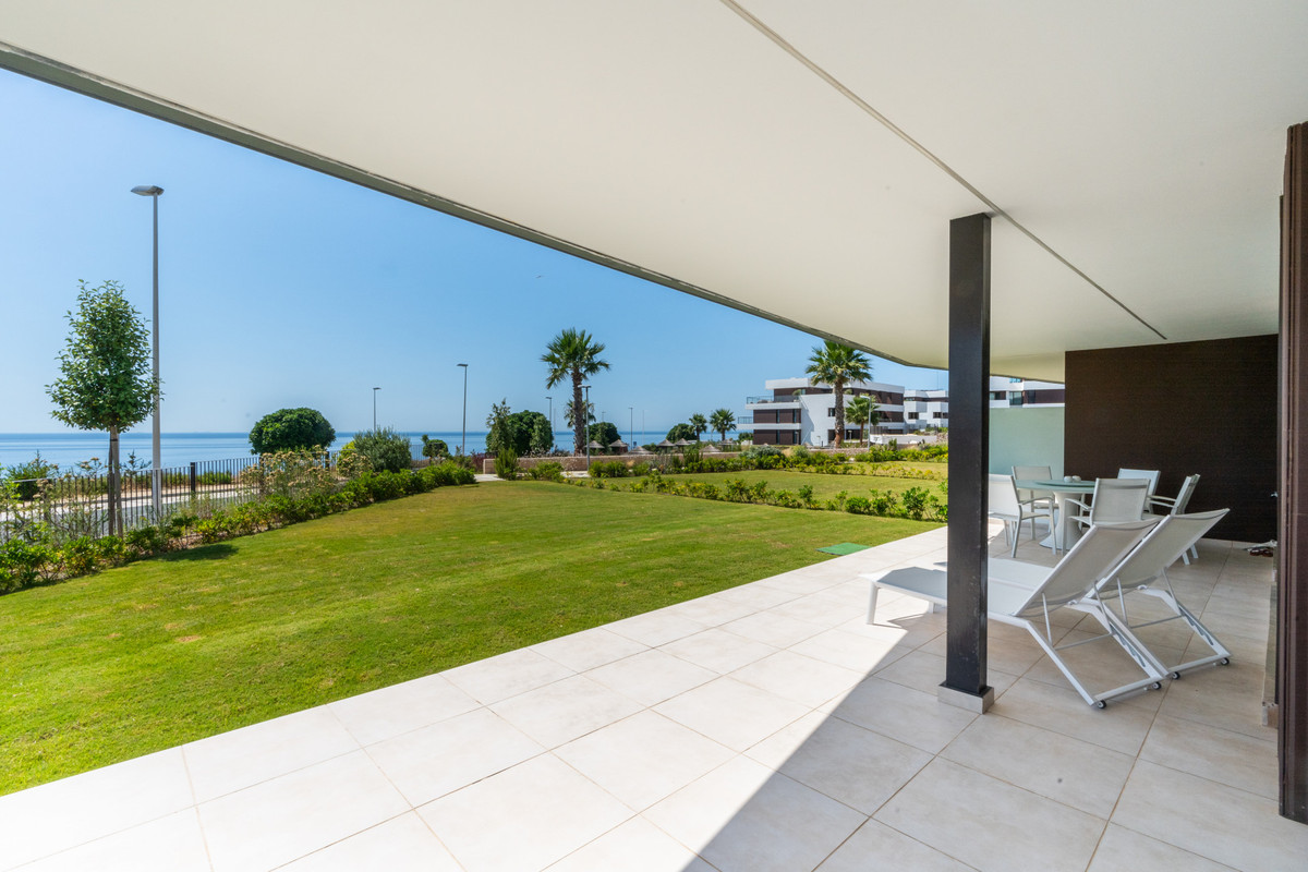 3 Bed Apartment for sale in Casares Costa Del Sol, Málaga, Spain
