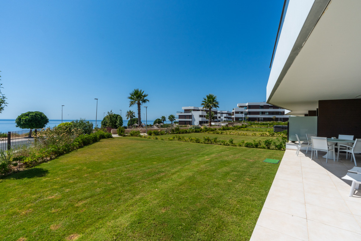 3 Bed Apartment for sale in Casares Costa Del Sol, Málaga, Spain