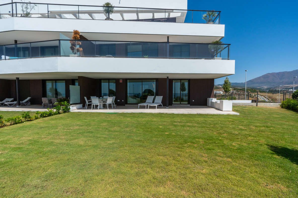 3 Bed Apartment for sale in Casares Costa Del Sol, Málaga, Spain