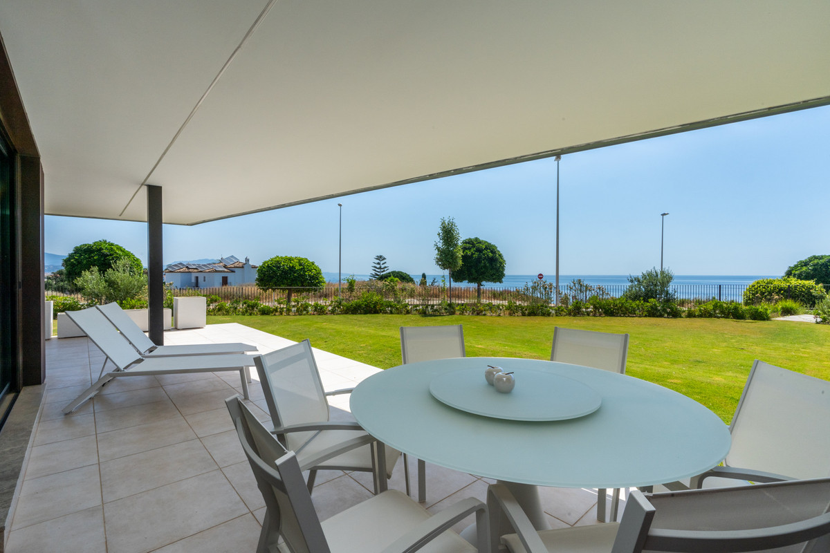 3 Bed Apartment for sale in Casares Costa Del Sol, Málaga, Spain