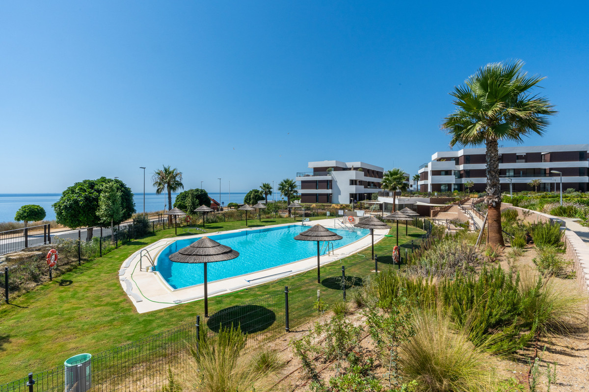 3 Bed Apartment for sale in Casares Costa Del Sol, Málaga, Spain