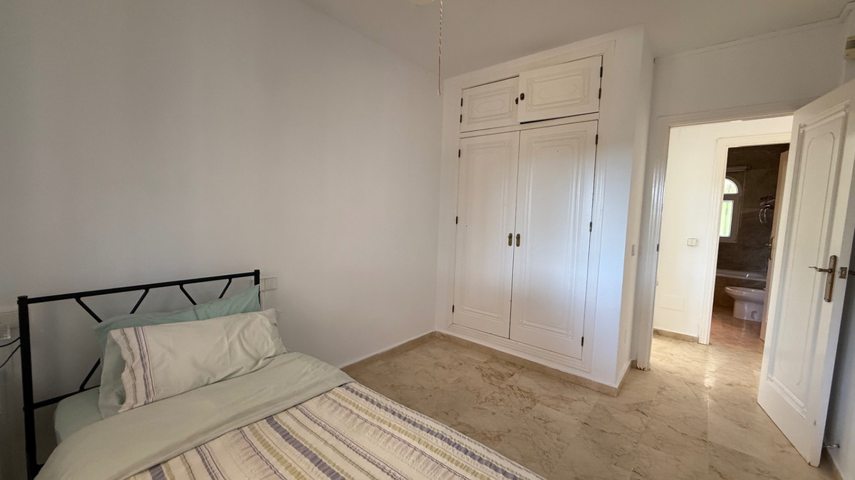 Se vende Villa - Chalet de 4 dormitorios en Costa Blanca, Alicante, España