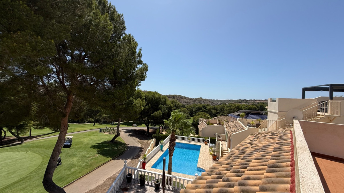 Se vende Villa - Chalet de 4 dormitorios en Costa Blanca, Alicante, España