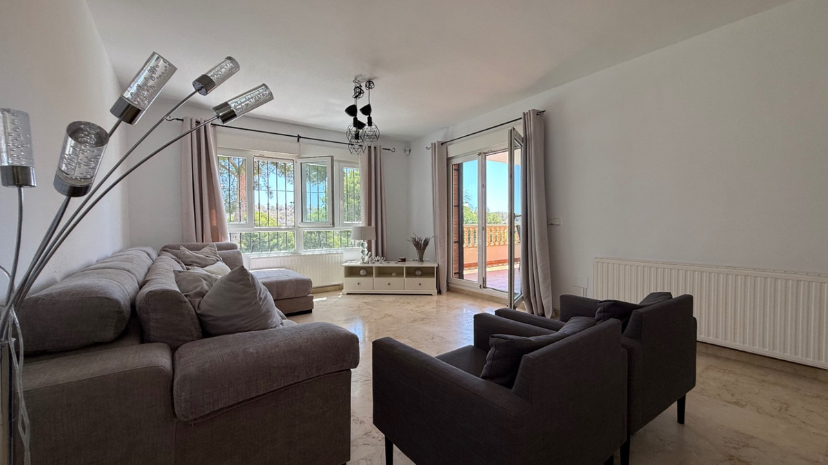 Se vende Villa - Chalet de 4 dormitorios en Costa Blanca, Alicante, España