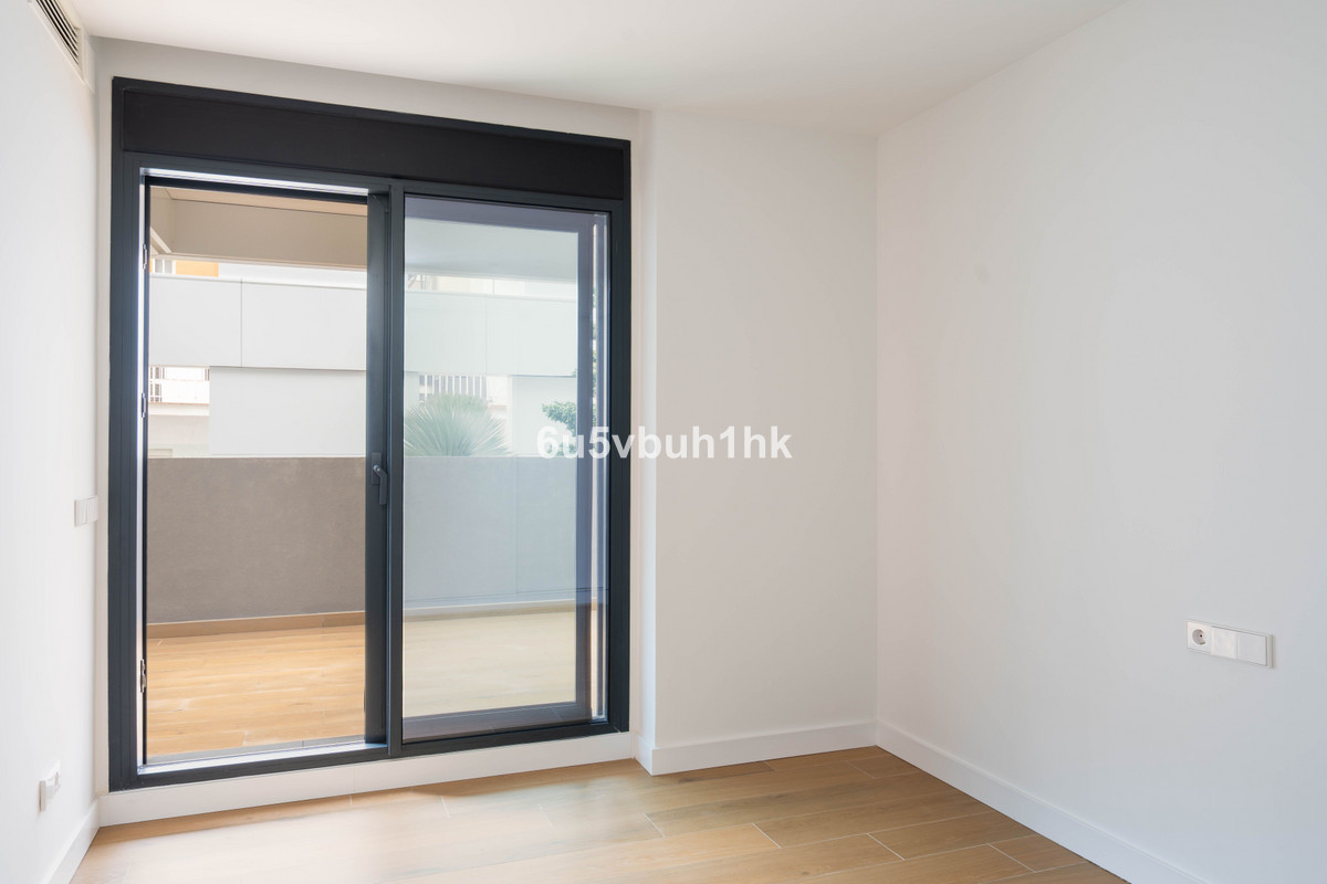 3 Bed Apartment for sale in Fuengirola Costa Del Sol, Málaga, Spain