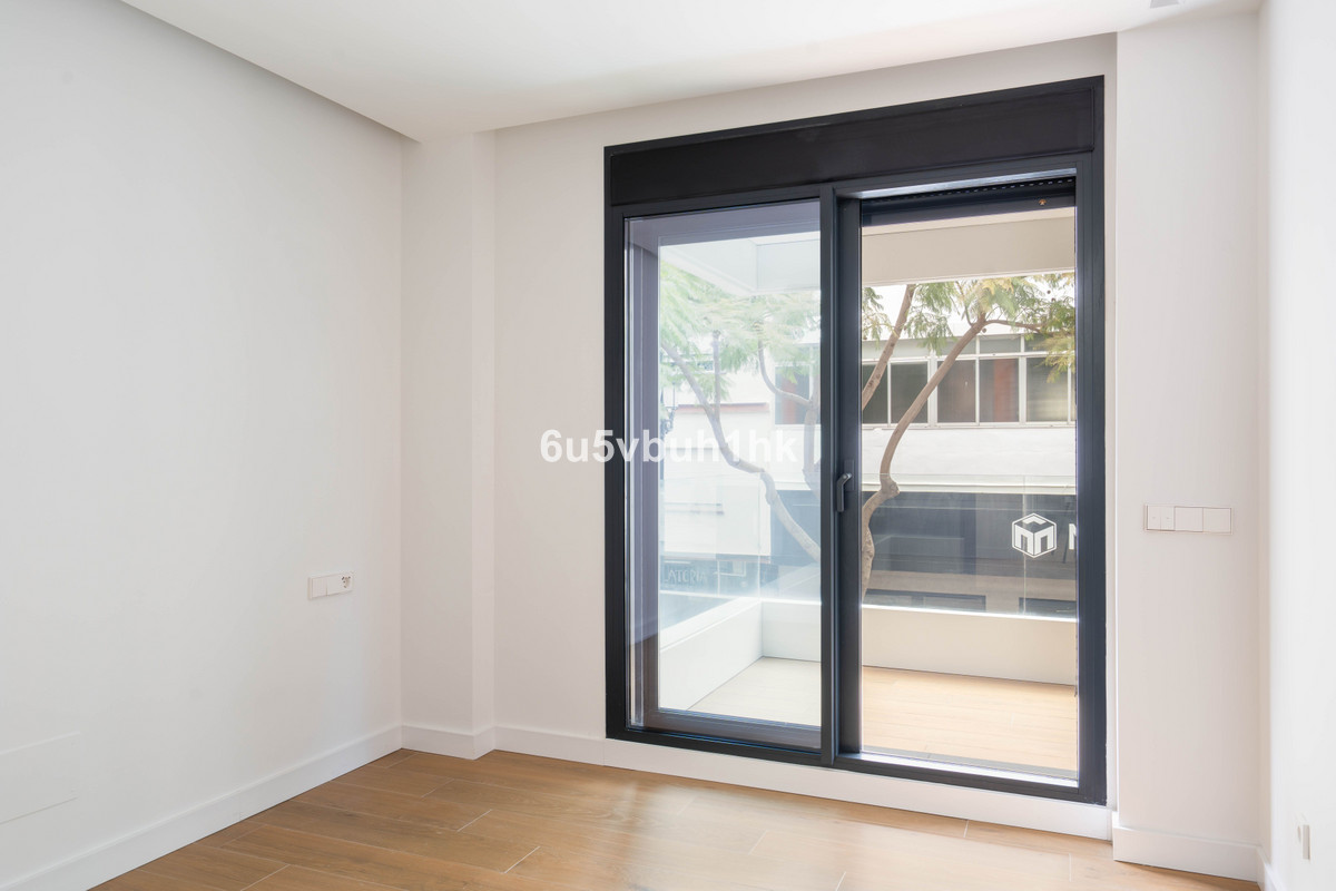 3 Bed Apartment for sale in Fuengirola Costa Del Sol, Málaga, Spain