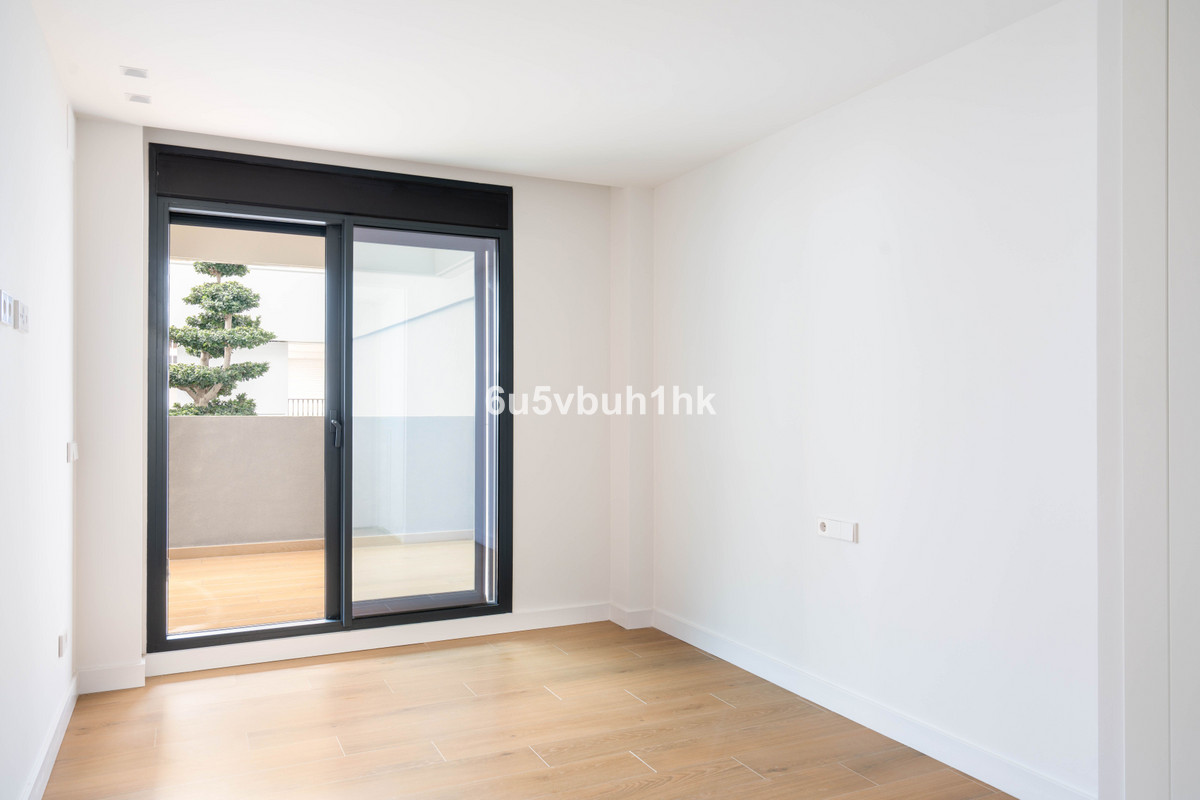 3 Bed Apartment for sale in Fuengirola Costa Del Sol, Málaga, Spain