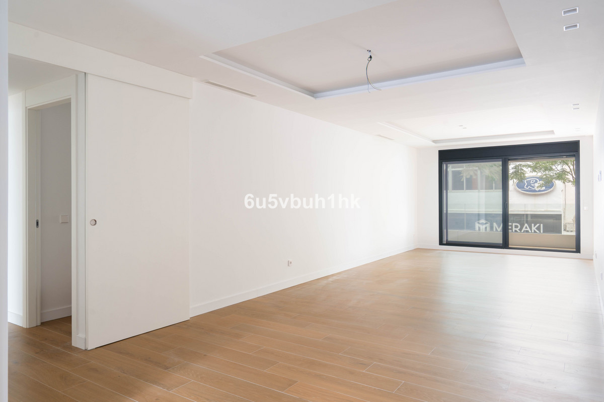 3 Bed Apartment for sale in Fuengirola Costa Del Sol, Málaga, Spain